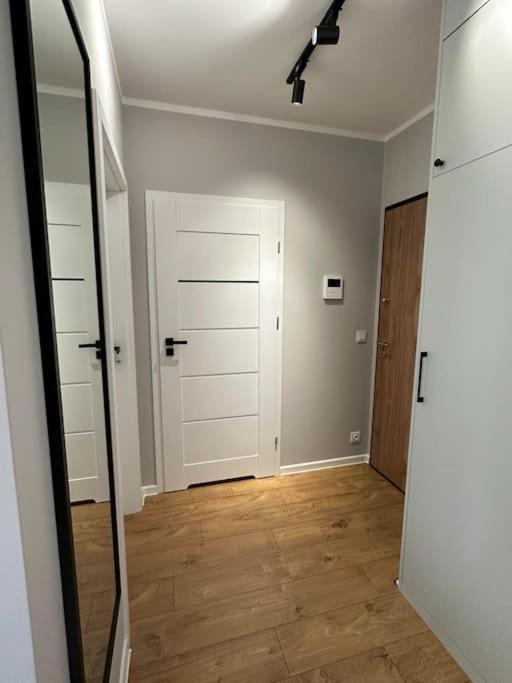 Project Comfort Lazurowa 15A/85 Blisko Jednostki Wat Warszawa Apartment ภายนอก รูปภาพ